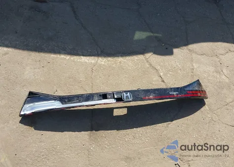 2024 Honda Accord Hybrid Touring from USA, damaged, VIN 1HGCY2F81RA045827